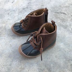 Baby duck boots- size 4
